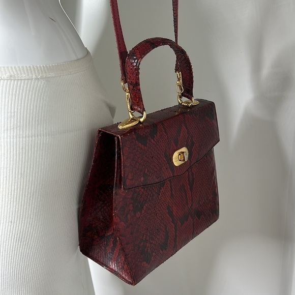 Structured Red Black Snakeskin Handbag Shoulder Bag - Picture 16 of 16